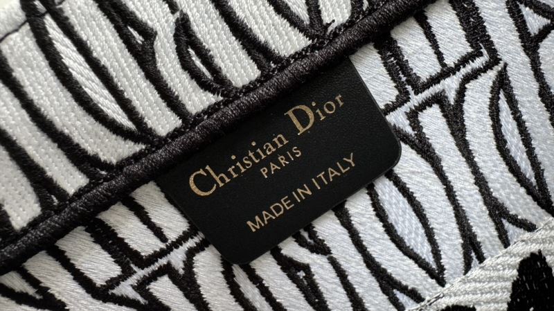 Christian Dior Shopping Bags